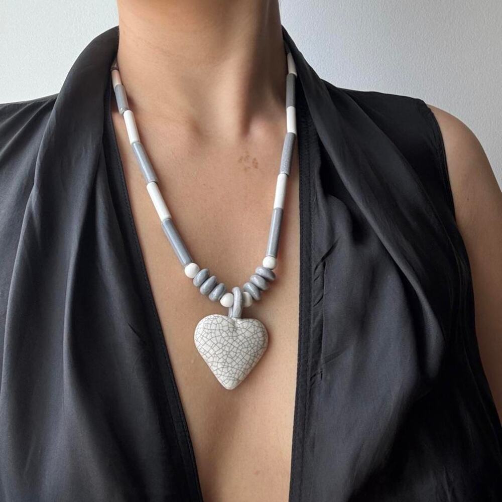 Vintage 80’s RUBY Z Ceramic Heart pendant necklace